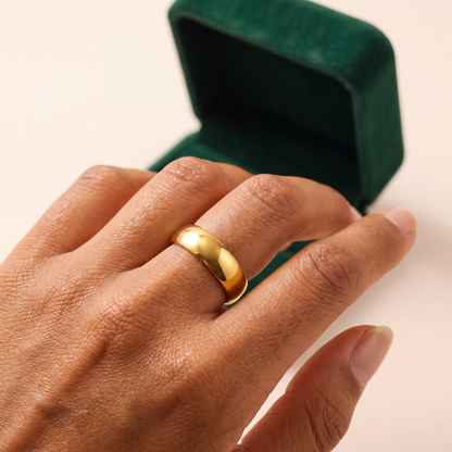 Noor Essential Ring | Band