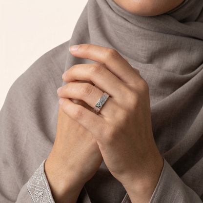 Noor Band Ring