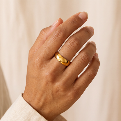 Noor Essential Ring | Band